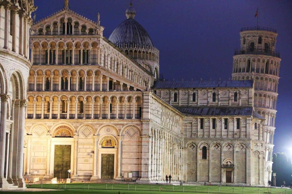 Hotel Pisa Tower Exterior photo